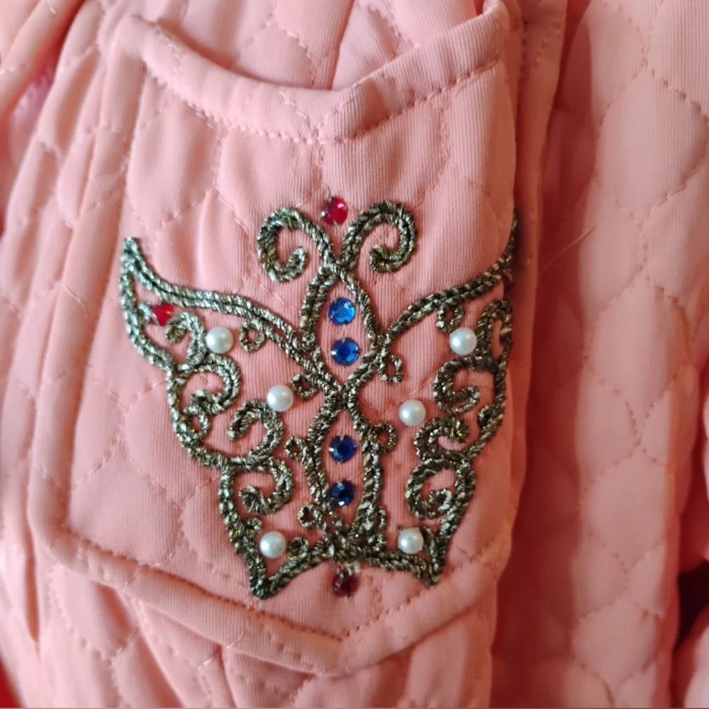 Gorgeous 40's Quilted Coral Jacket Size M/L. - Picture 7 of 12
